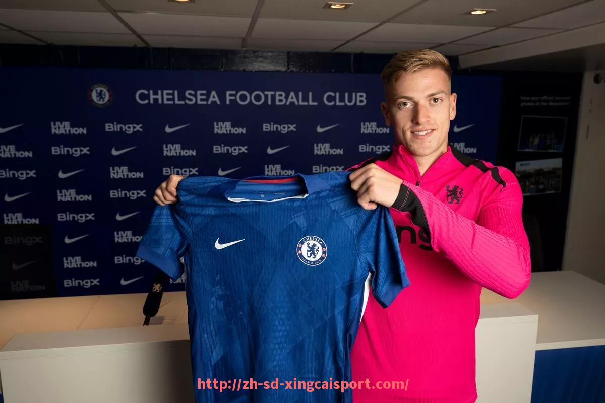 杏彩体育-西甲联赛各队积分榜更新与排名解读